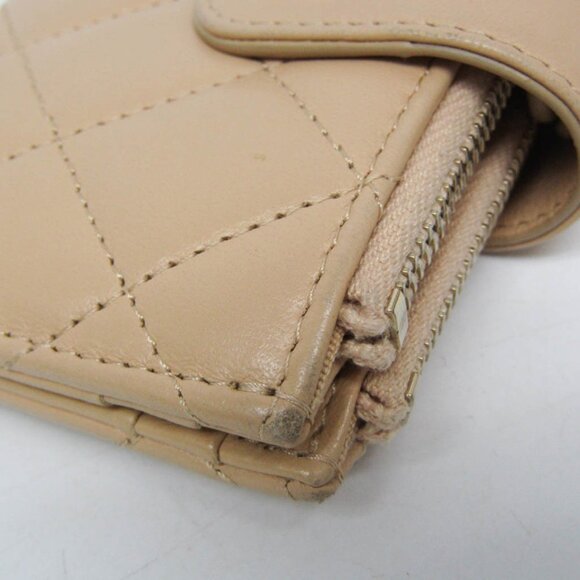 CHANEL Authentic Cream Leather Wallet - Picture 10 of 16